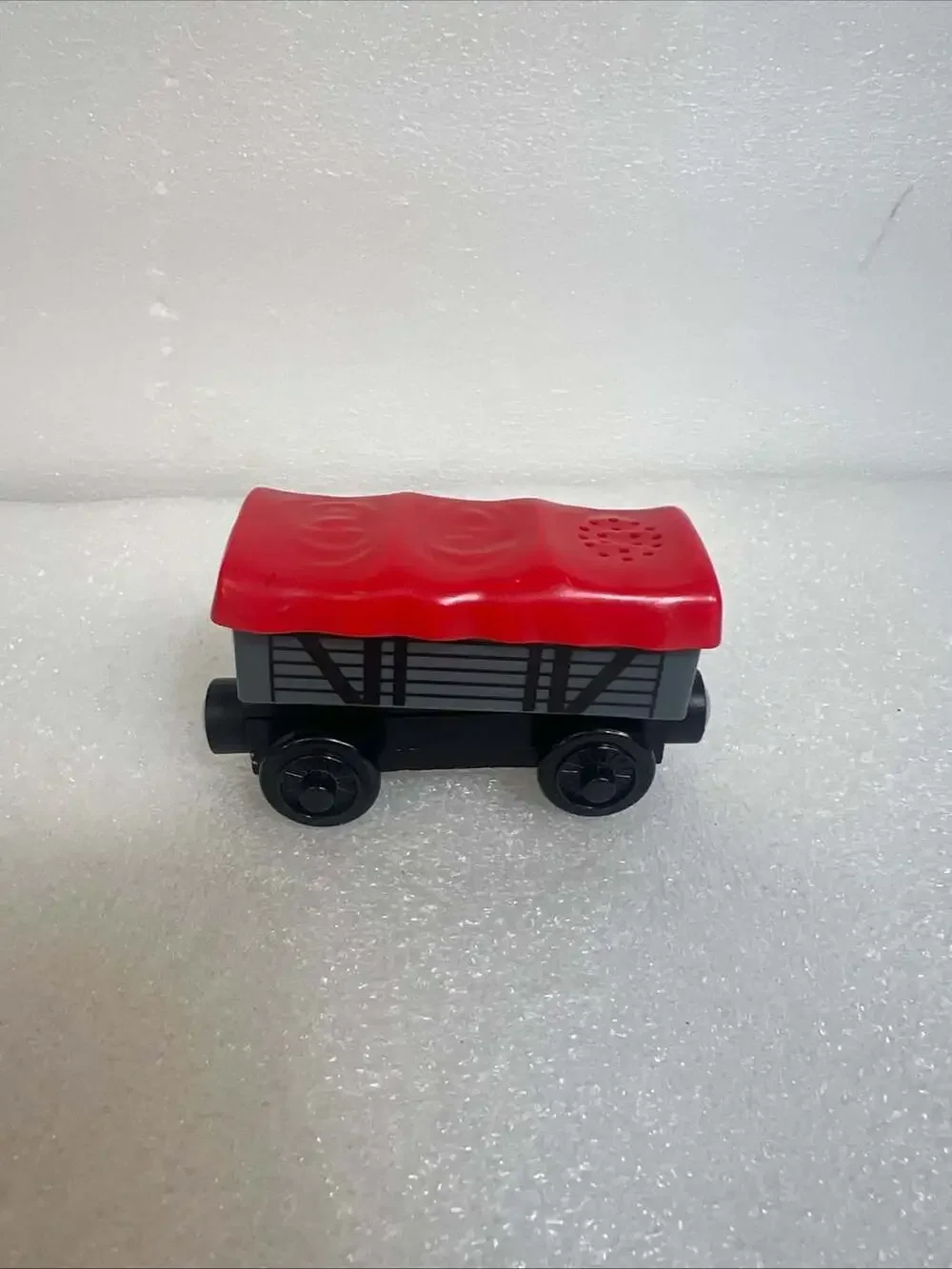 Thomas & Friends Wooden Railway Giggling Troublesome Truck